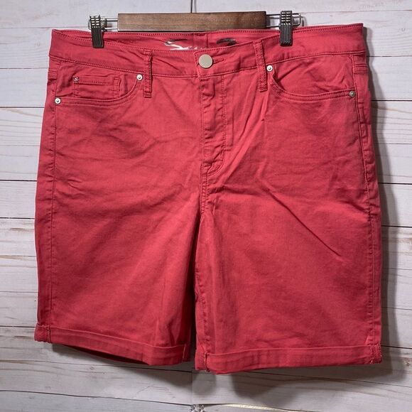 Seven 7 Women's Sunset Cuffed Bermuda Shorts Pink Berry Denim - Picture 1 of 16